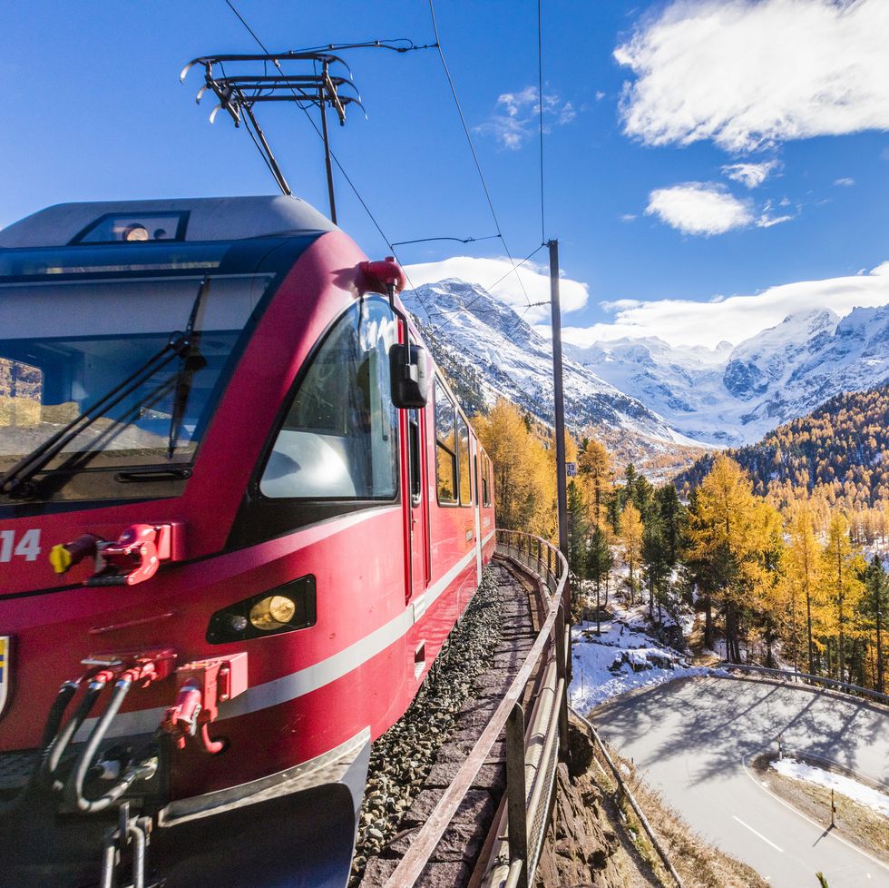 House Beautiful: These Virtual Train Rides Journey Through the World’s Most Scenic Sites