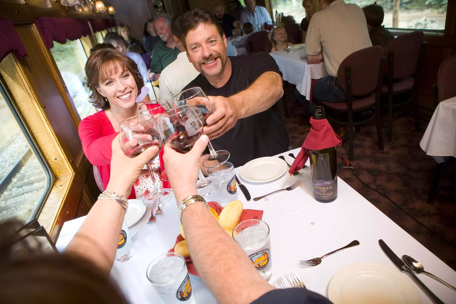 The Colorado Wine Train Pairs Memorable Scenery With Local Wines